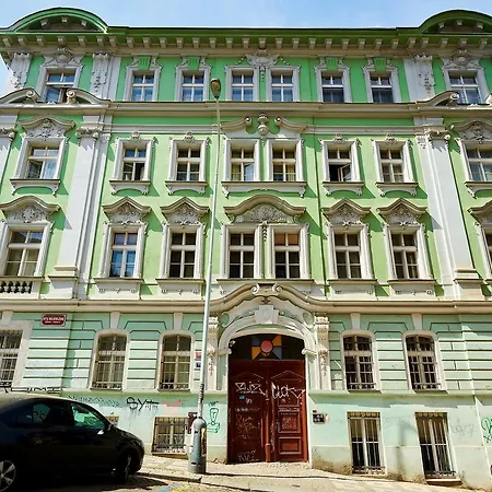 Vita Nejedleho Appartement