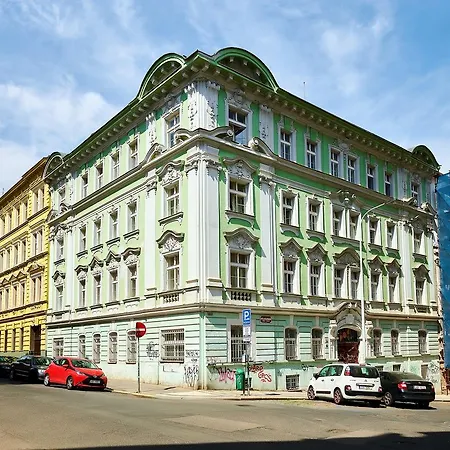 Vita Nejedleho Appartement